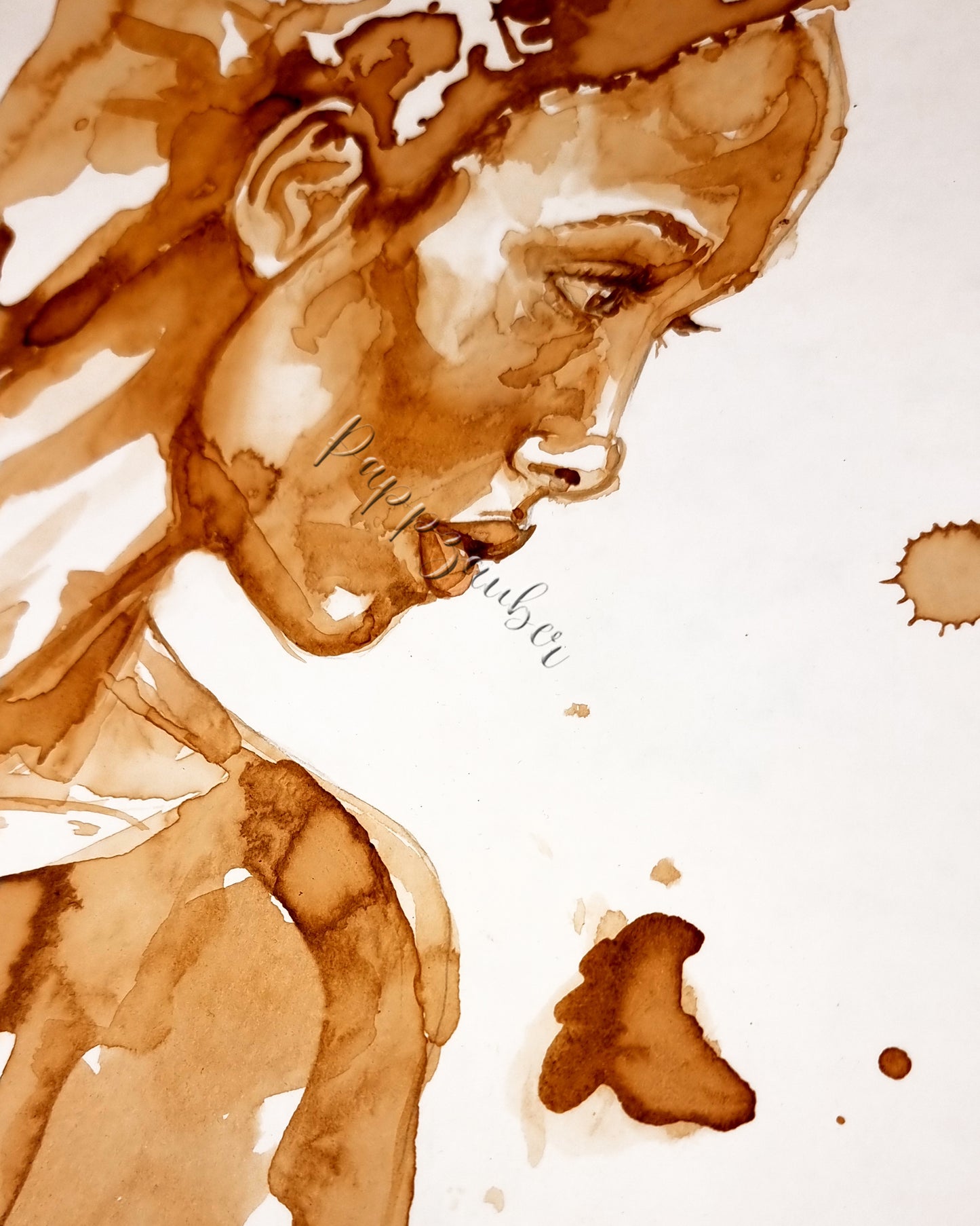 Inaya - Frauenportrait in Kaffee - Kaffeemalerei