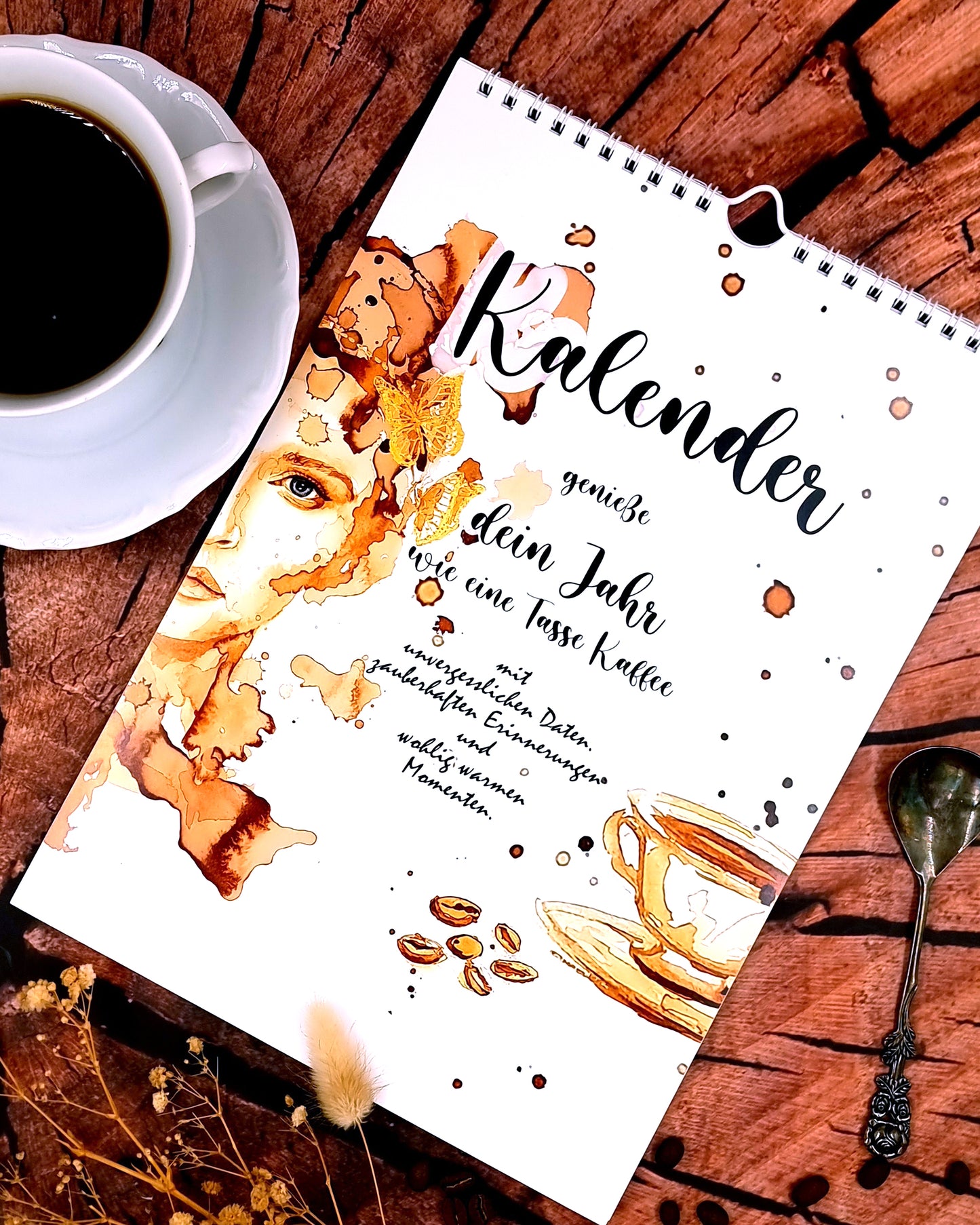 Kalender mit Motiven aus Kaffee