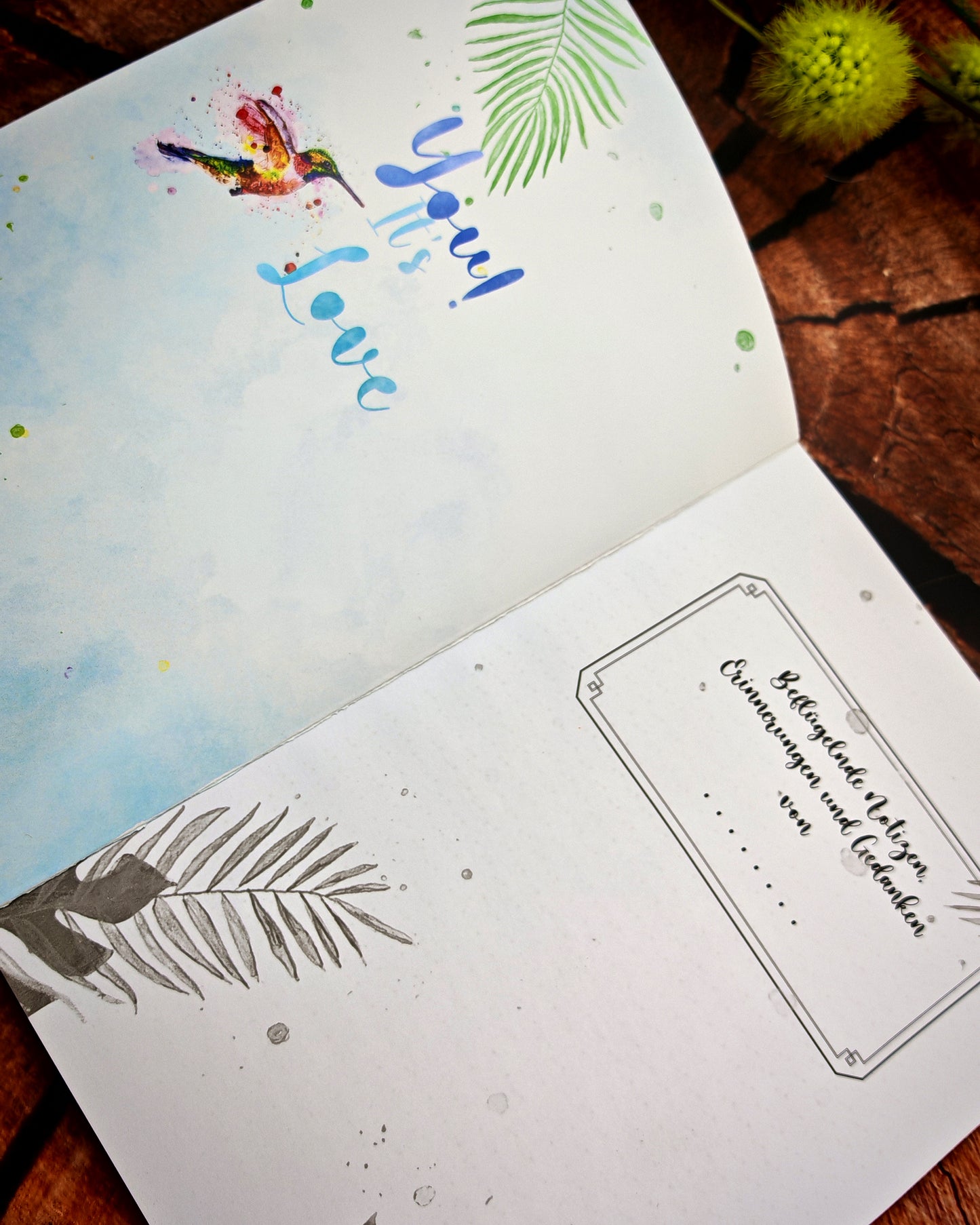 Notizbuch "Fly! It's Love" mit buntem Kolibri