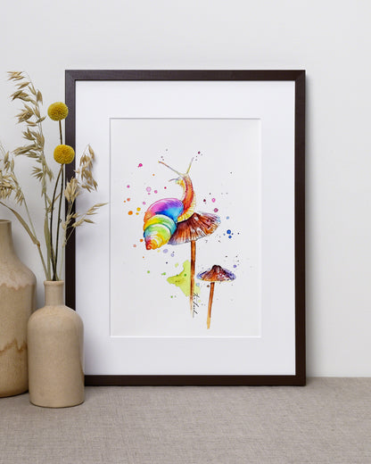 Aquarellbild von einer bunten Schnecke auf Pilzen - Minna