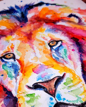 Lade das Bild in den Galerie-Viewer, Bunter Löwe in Aquarell - Farbenfroher Kunstdruck - Löwe Sam
