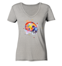Lade das Bild in den Galerie-Viewer, Bunter Marienkäfer - Ladies Organic V-Neck Shirt
