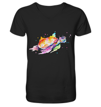 Lade das Bild in den Galerie-Viewer, Bunte Meeresschildkröte - Mens Organic V-Neck Shirt

