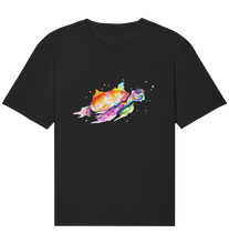 Lade das Bild in den Galerie-Viewer, Bunte Meeresschildkröte - Organic Relaxed Shirt
